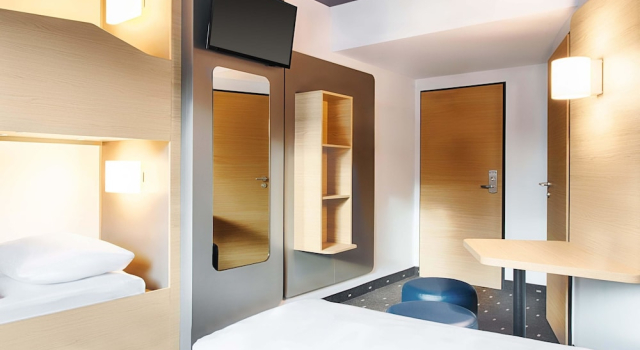 Четырёхместный номер Standard B&B Hotel Kaiserslautern