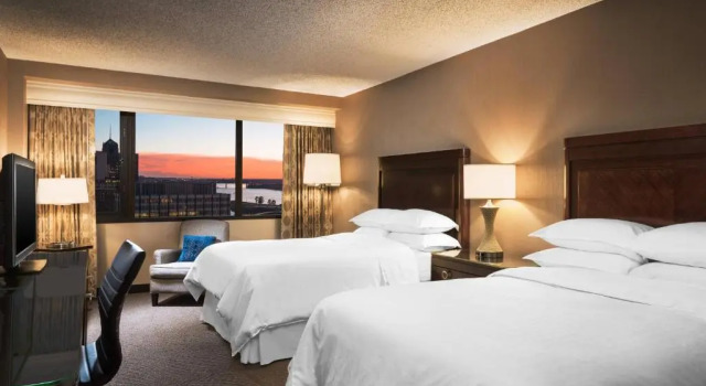 Standard Vierer Zimmer Sheraton Memphis Downtown Hotel
