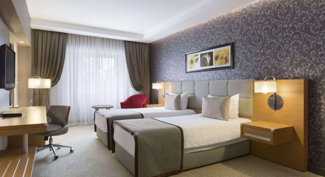 Ramada Plaza Izmit, Varaa Hotelli Hotellit Marmara-alue pysäköinnillä, Pysäköinti