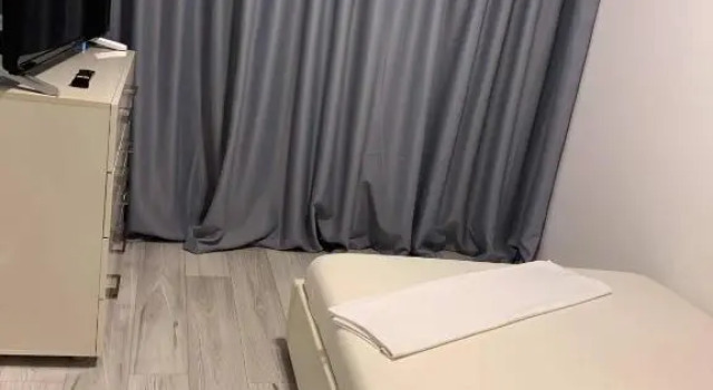 White & Silver Luxury Suite Craiova