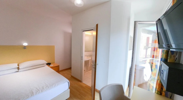 Двухместный номер Standard с балконом Colorado Hotel