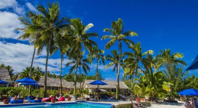 Полулюкс Manuia Beach Resort