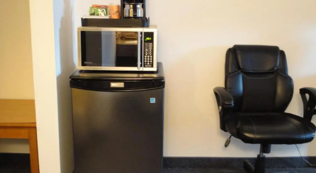 Четырёхместный номер Standard South Hill Motor Inn