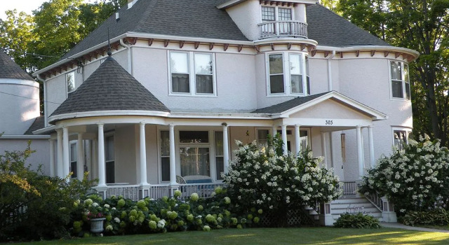 Oscar H. Hanson House, Book Hotel Cambridge Wisconsin