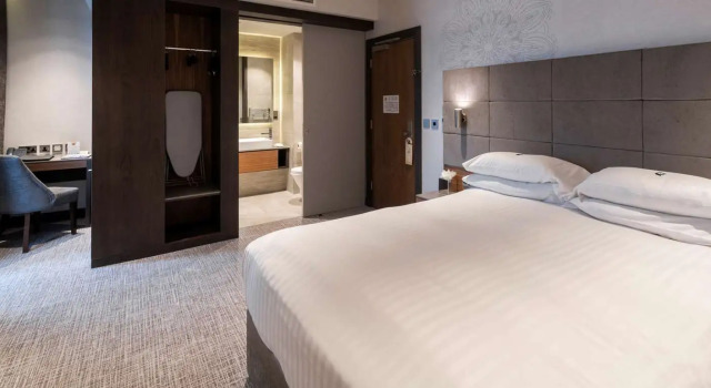 Двухместный номер Standard DoubleTree by Hilton Belfast City Ten Square