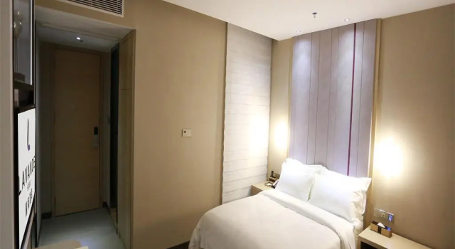 Lavande Hotel Heyuan Avenue Asia's first fountain, Boek Hotel Hotels in Guangdong met parkeren, Parkeren