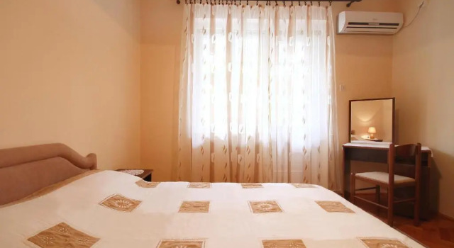 Апартаменты Цокольный этаж Apartments Boris