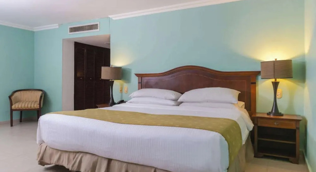 Двухместный полулюкс Hotel Faranda Express Puerta Del Sol Barranquilla, A Member of Radisson Individuals