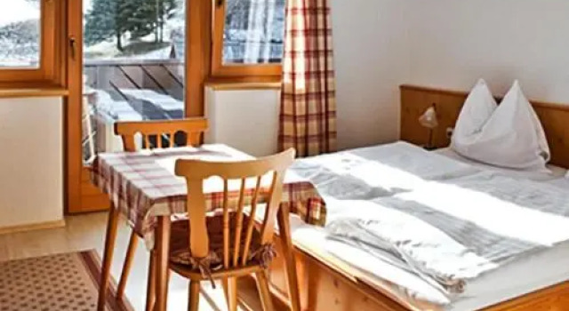 Neumann Ferien, Rezervovat Hotel Hotely v Lungau s parkováním, Parkování