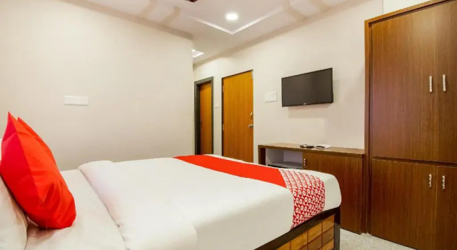 Nakshatra Suites And Function Hall by OYO Rooms, Забронировать Отель Отели штата Карнатаки 3 звезды, 3*