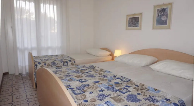Perfect Located Residence Near the Beach With Pool, Забронировать Отель Каорле Линьяно-Ривьера