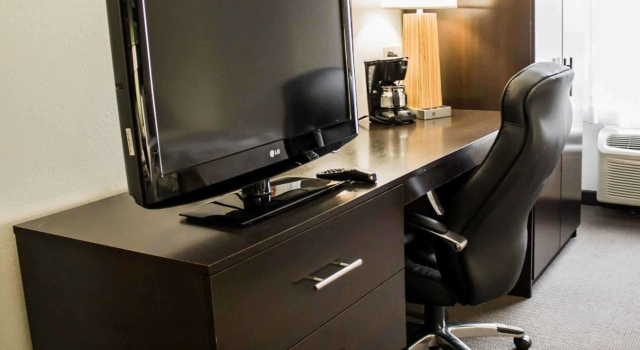Отель Suburban Studios Johnstown - Richland Town Center, Забронировать Отель Джеистаун Пенсильвания