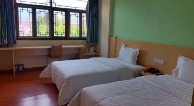 7Days Inn Dali Ancient Town, Забронировать Отель Старый город Дали Юньнань