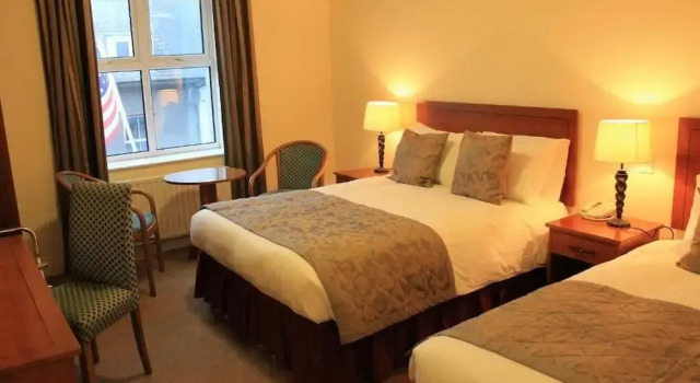 Четырёхместный номер Standard The Clonakilty Hotel