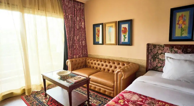 Вилла Luxury Mayfair Manor Alibag