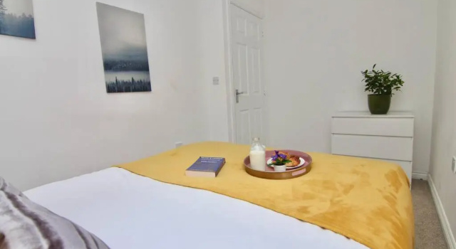 Коттедж Daimler House - Cosy Home Near Coventry City Centre