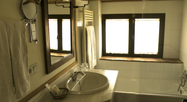 Двухместный номер Standard Hotel Posada de Valdezufre