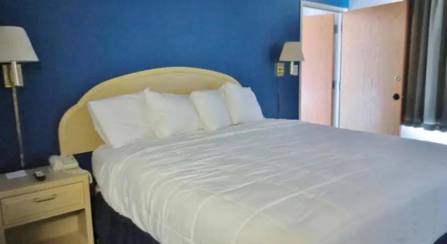 Guesthouse Inn & Suites- Osage Beach, Забронировать Мини-отель Мотели Осейдж-Бич, Мотель