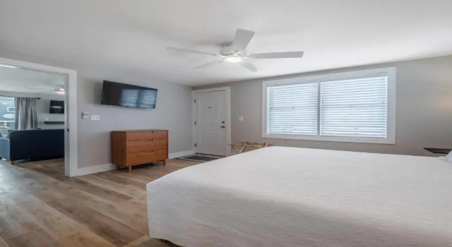 Люкс The Beach House at Oak Island by North State Hospitality