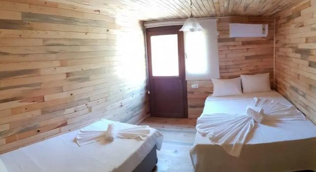 Ekinoks Beach Bungalow