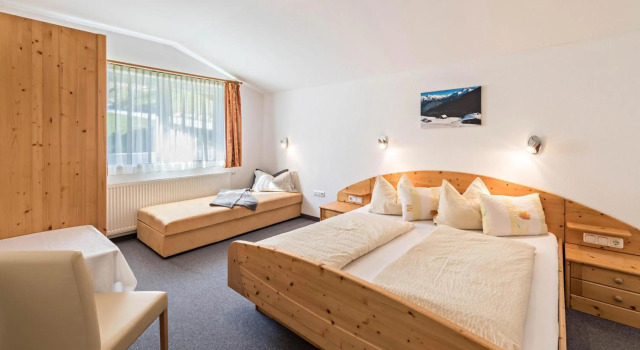 Ferienwohnung Helena, Rezervovat Hotel Hotely v Tyrolsko s parkováním, Parkování