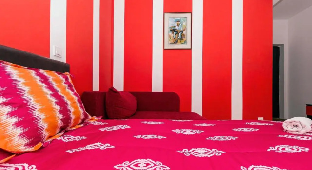 Полулюкс с балконом DJ Apartments Plus