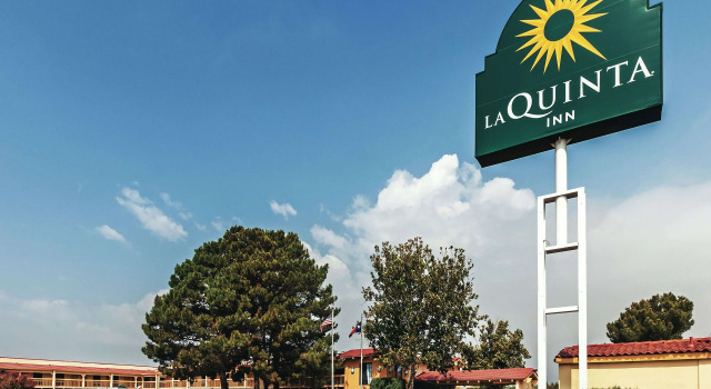 La Quinta Inn by Wyndham and Conference Center San Angelo, Забронировать Отель Отели Сан-Анджело с парковкой, рядом с San Angelo Community Medical Center, Парковка