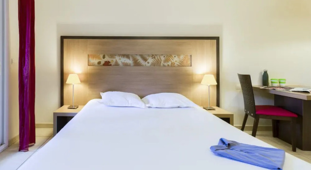 Студия Standard Appart'Hotel Garden & City Rousset