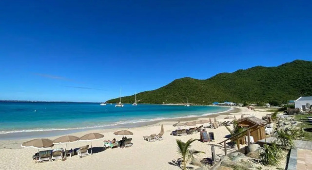 Acacia Beach 66, beautiful Dupleix 250 m from Anse Marcel Beach