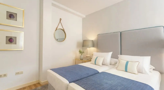 Апартаменты Genteel Home Francos Terrace VI