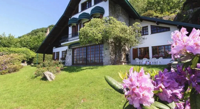 Villa Cinderella, Забронировать Вилла Виллы Испра, Вилла