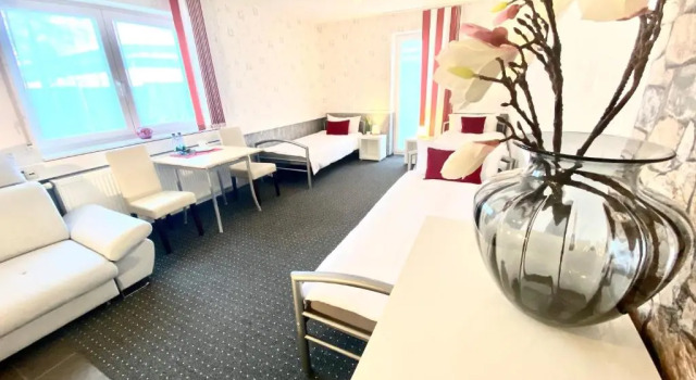 Апартаменты Цокольный этаж с 3 комнатами Apartment