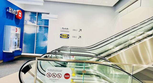 Atlas Suites - Bay & College, Забронировать Отель Отели Торонто 4 звезды, рядом с Women's College Hospital, 4*