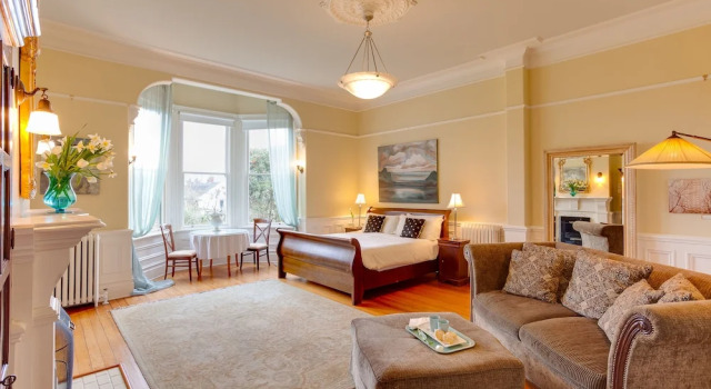 Люкс Grand Fairholme Manor Inn