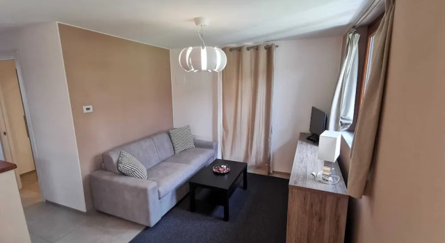 Апартаменты Deluxe Цокольный этаж c 1 комнатой B&B La Maison D Amelie Camere e Appartamenti
