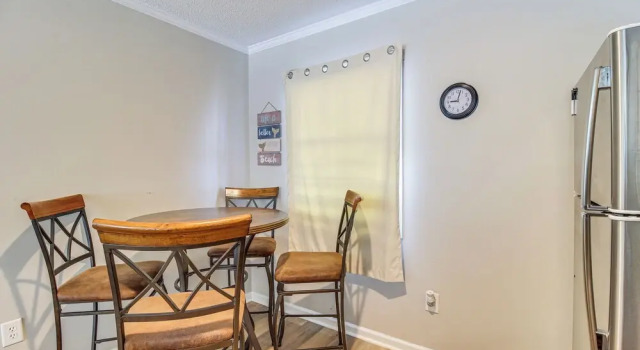 Апартаменты Walk to Ocean: North Topsail Beach Gem w/ Balcony!
