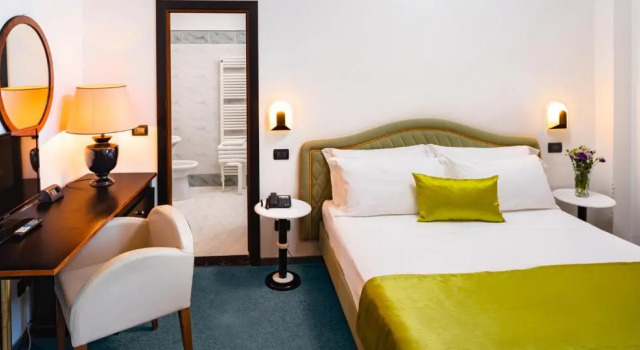 Четырёхместный номер Standard с видом на море Hotel Stella