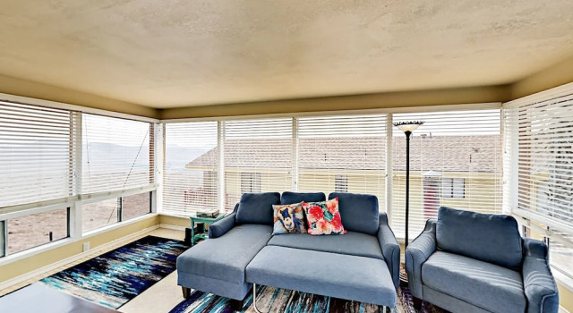 Hilltop Designer - 2 Br Home