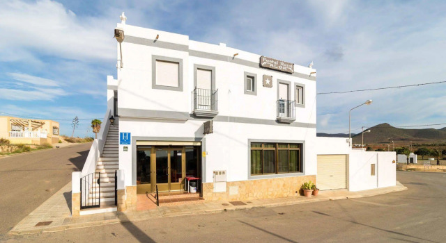 Hostal Restaurante Alba, Varaa Hotelli Hotellit Cabo de Gata aamiaisella, Aamiainen