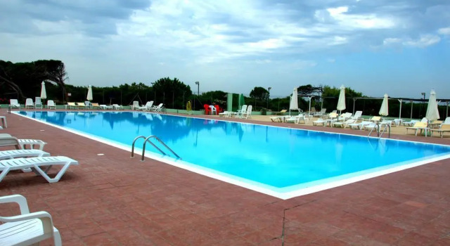 Camping Village SEna Arrubia, Buchen Sie Campingplatz Arborea Oristano