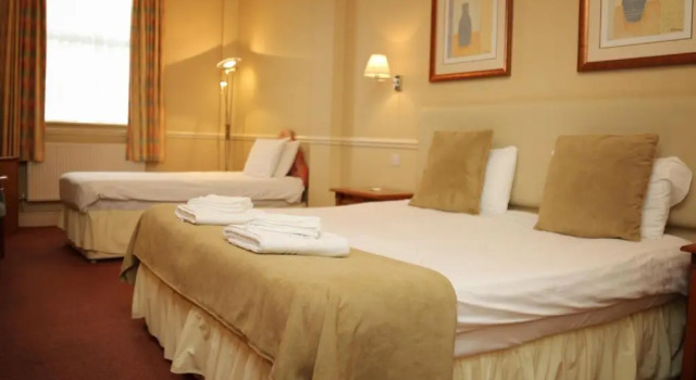 Семейный номер Standard Oriel Hotel