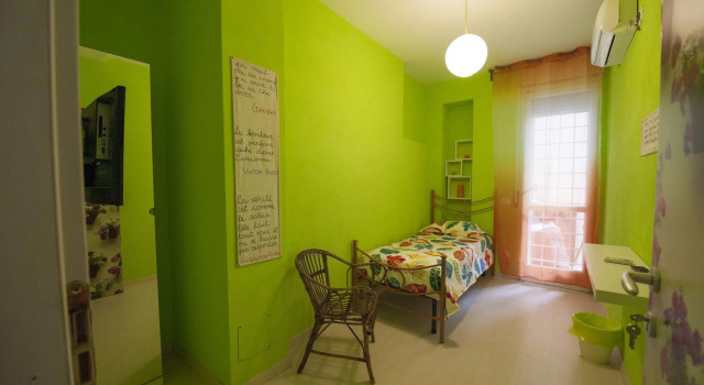 B&B Da Ninetta, Buchen Sie Bed & Breakfast San Giovanni. Rom, in der Nähe von Cinecittà Due