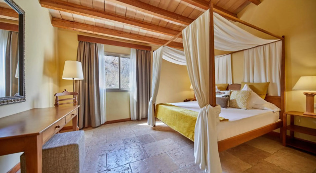 Pula Suites Boutique Resort