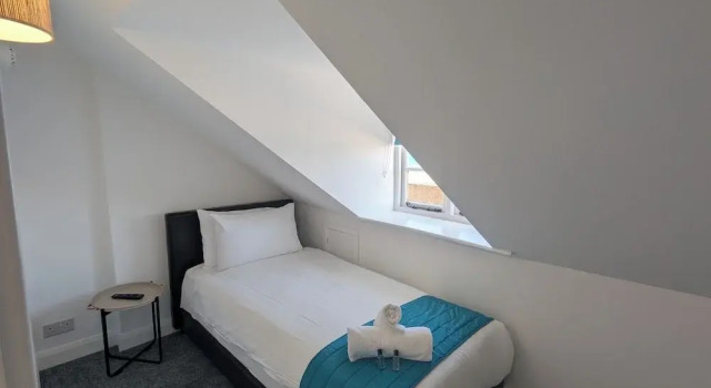 Трёхместный номер Standard Мансарда с видом на море Acqua Beach Weymouth