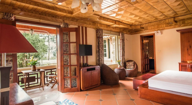 Двухместный номер Luxury с балконом и с видом на горы Sapa Garden Bed and Breakfast