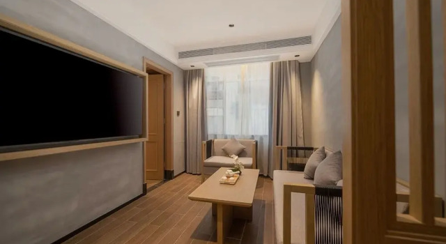 Люкс Executive Trendy Romantic Hotel Guangzhou Panyu Qiaonan Aoyuan Plaza Branch