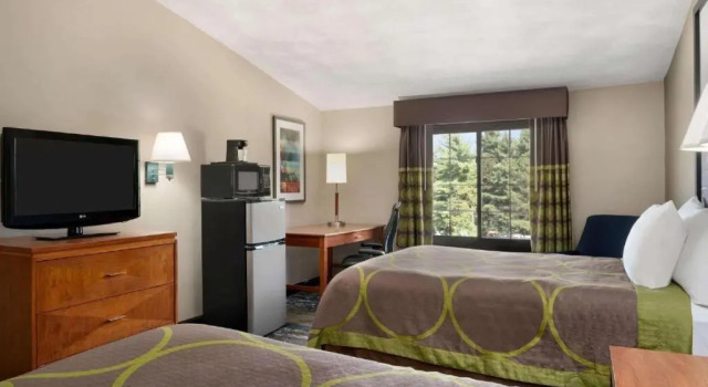 Номер Deluxe Super 8 by Wyndham West Greenwich/Providence