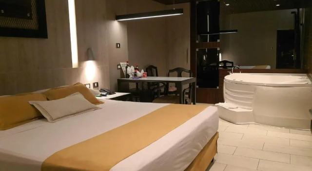 Люкс Deluxe Hotel Las Lomas
