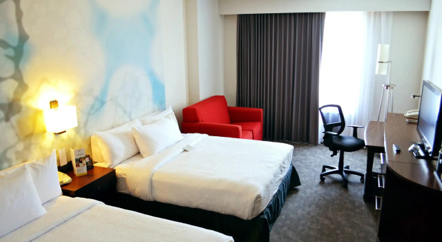 Четырёхместный номер Deluxe Courtyard by Marriott San Luis Potosi