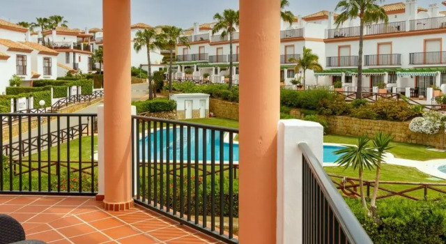 Коттедж 8-Beautiful Villa, Las Lomas de Cabopino, Marbella
